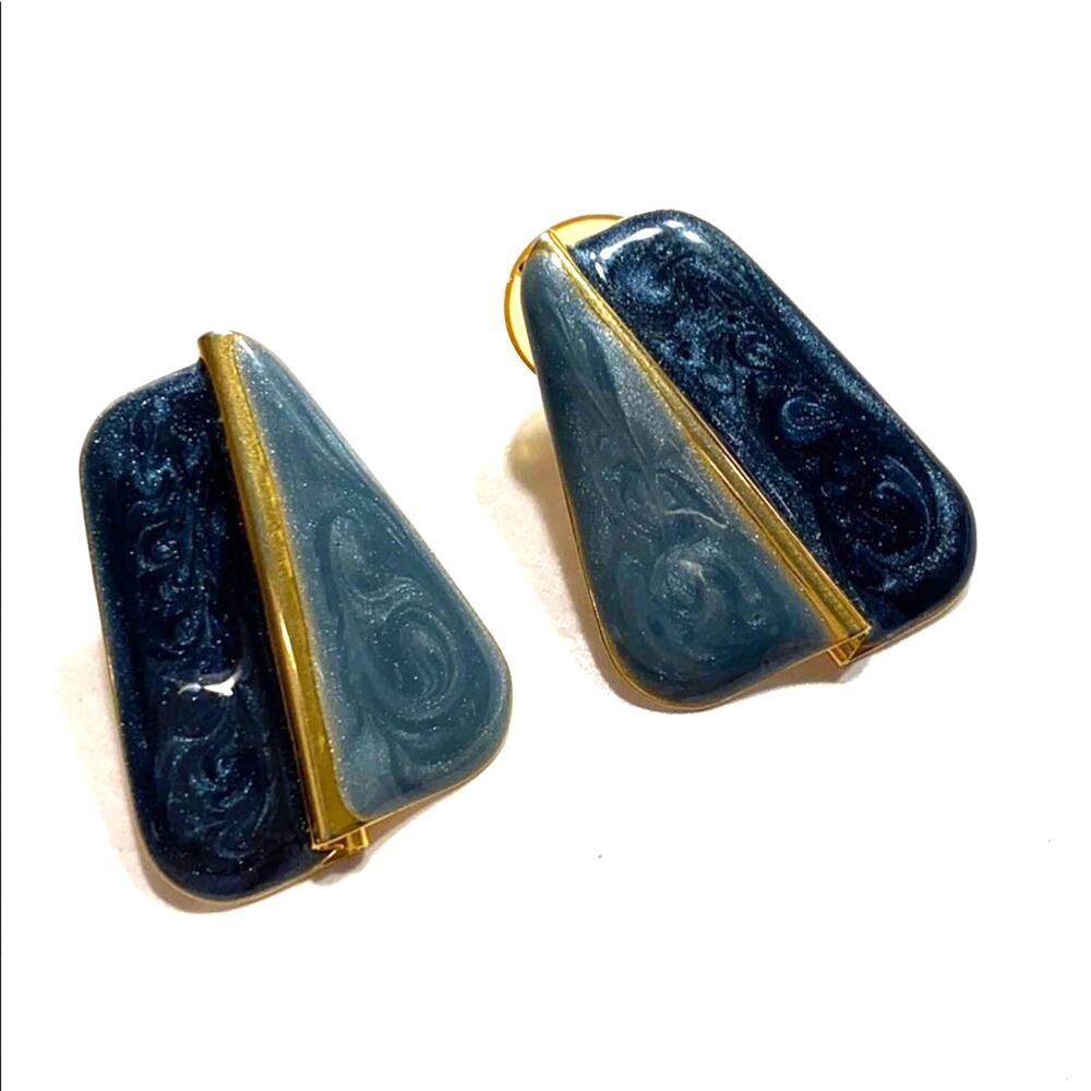 Mod pierced earrings goldtone setting with blue & green enamel finish unique 80s